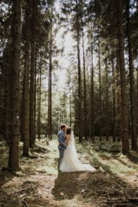 Hochzeit zu zweit im Wald